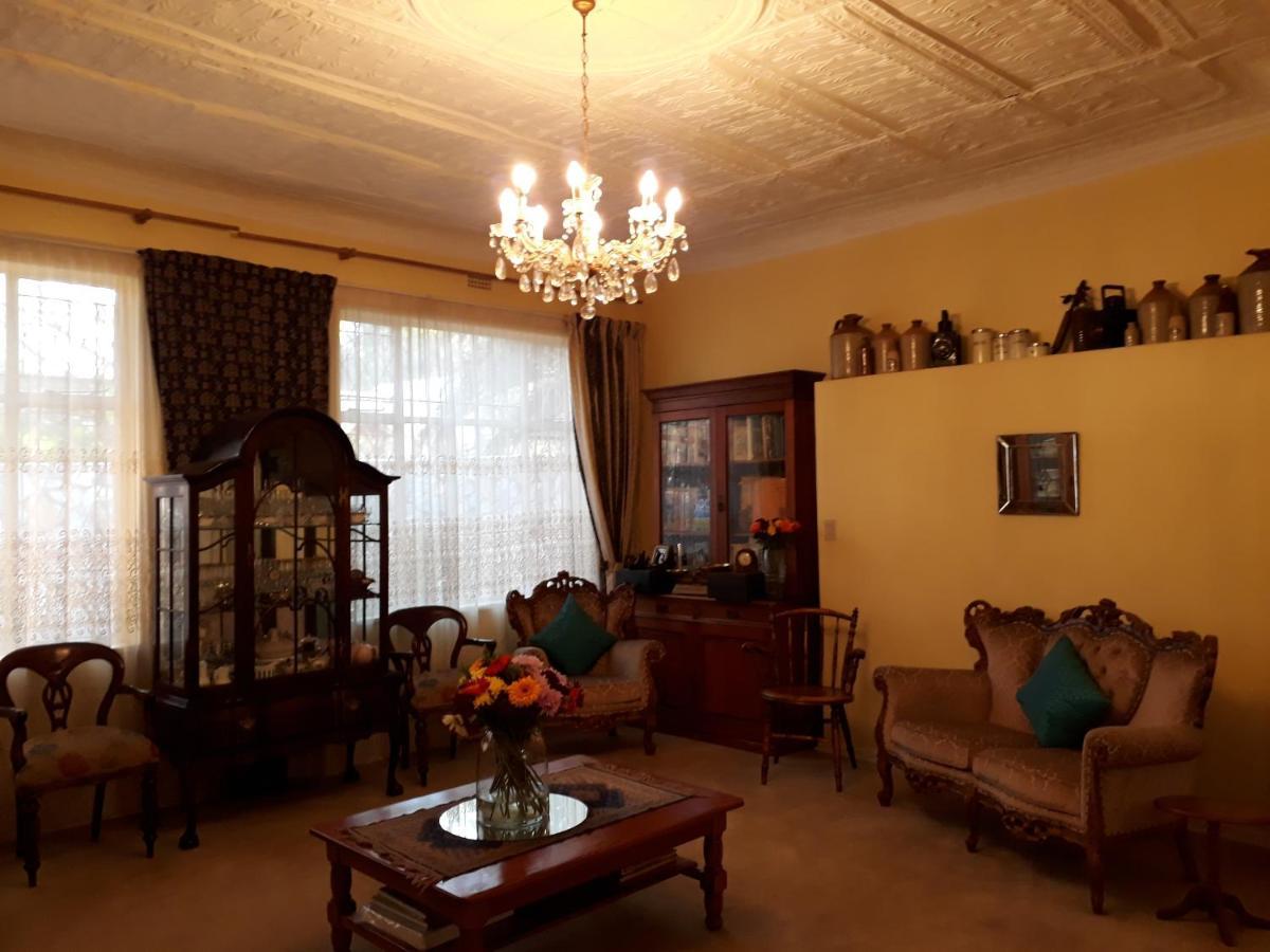 יוהנסבורג Upper Houghton Guesthouse מראה חיצוני תמונה