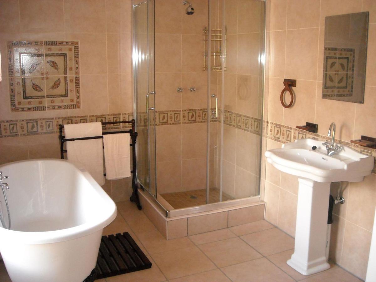 יוהנסבורג Upper Houghton Guesthouse מראה חיצוני תמונה